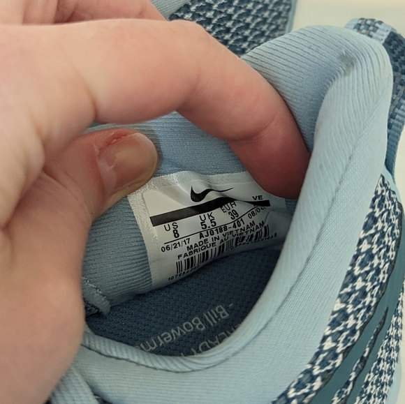 Nike Zoom Strike Blue Mesh Running Athletic Sneakers - Picture 6 of 8